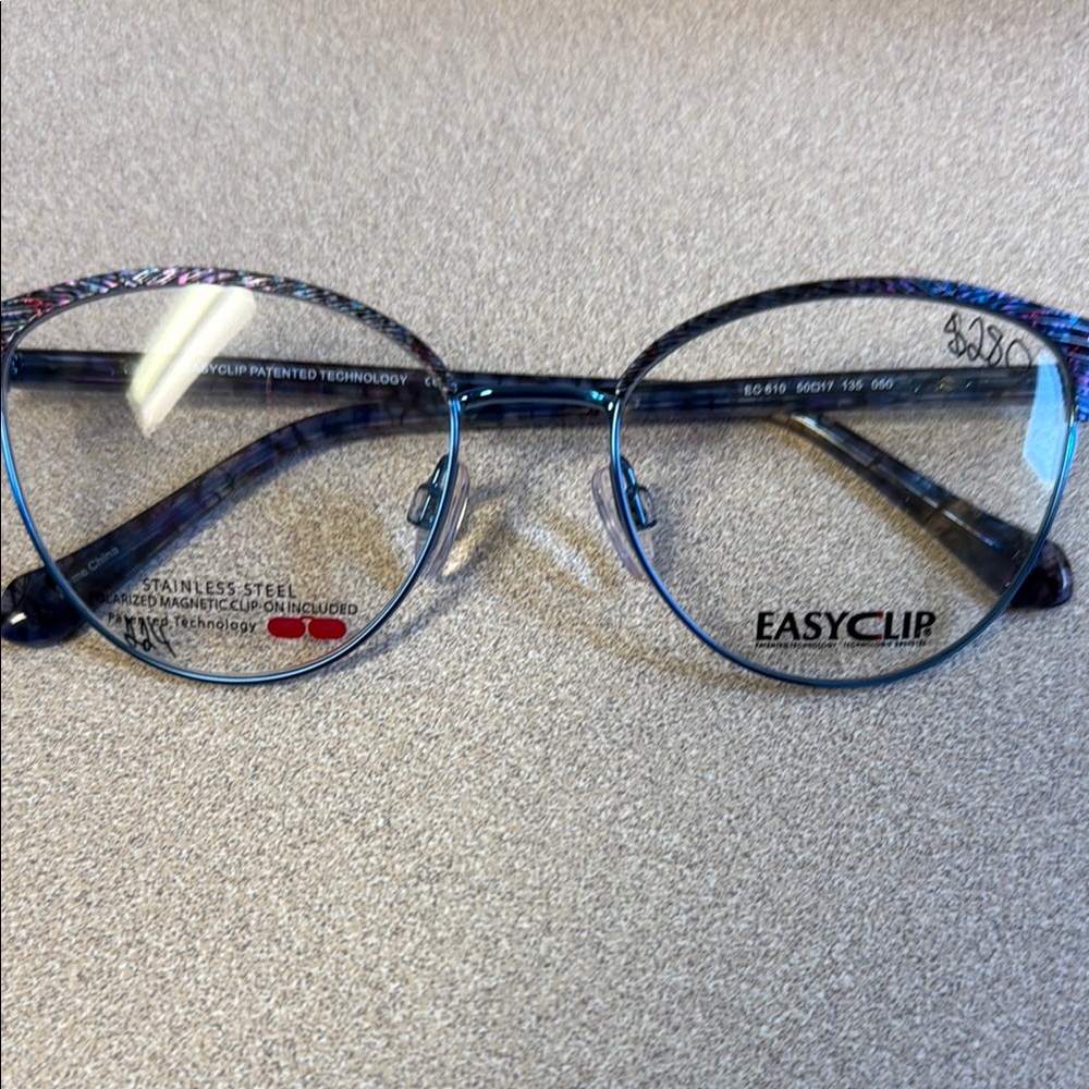 Easy Clip Women's Glasses